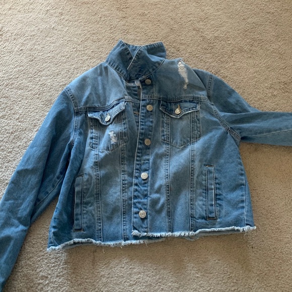 Trendy jeans jacket - Picture 1 of 3